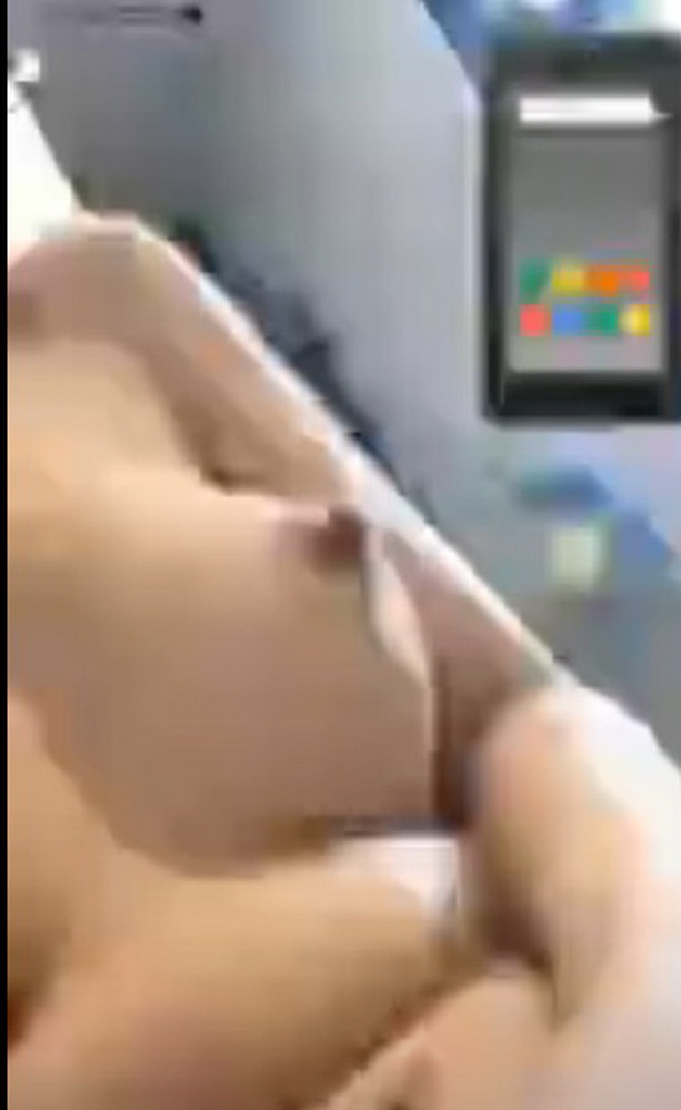 คลิปหลุดแอพคอลเสียว สาวไทยสวยขาวนมใหญ่รับงานคอลเสียวผ่านกล้อง