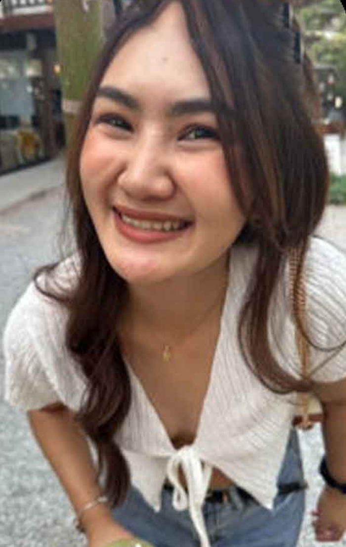 น้องตั๊กนางแบบเก่า หน้าหวานดัดฟันน่าเย็ดนมอมควยให้โคตรเสียว