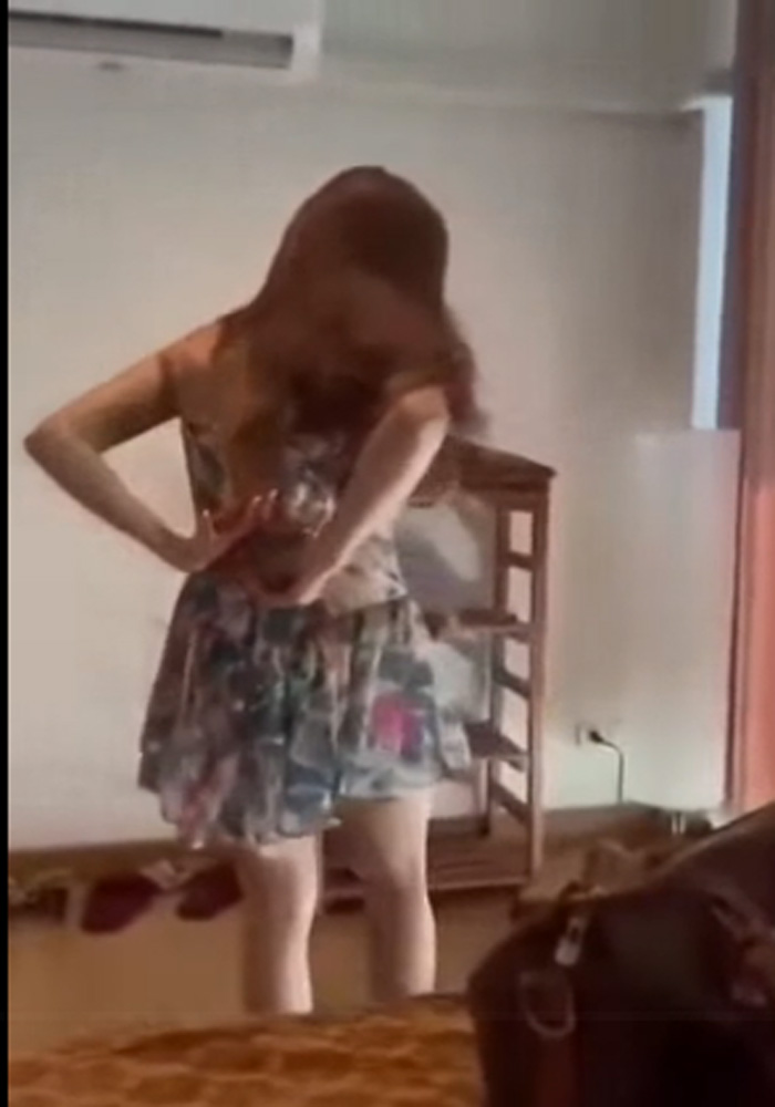 คลิปหลุดห้องเชือด หมอนวดไซด์ไลน์น้องเซอร์รี่ลีลาโครดเด็ดเจอลูกค้าหล่อยอมให้ลูกค้าเย็ดสด