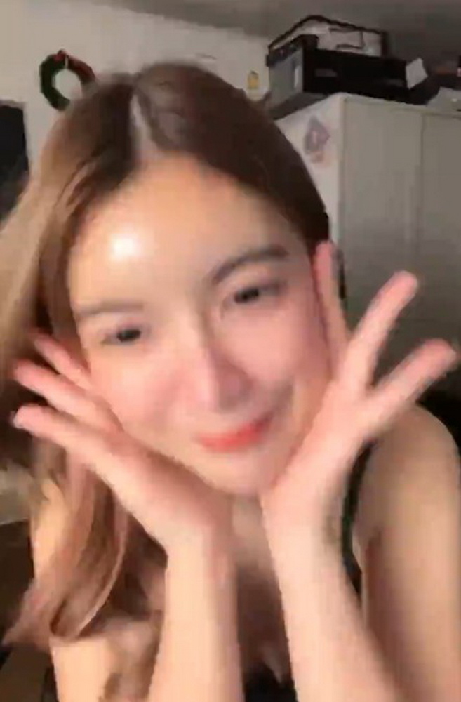 onlyfans icychaa น้องไอซ์สุดสวยไลฟ์ยั่วเสียว ลูบเนินหี