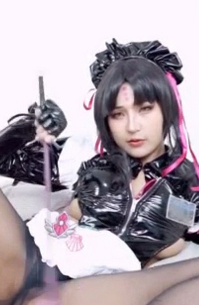 Onlyfans smurfblue_bubble แหวกขาให้แฟนหนุ่มจับเย็ดหีร่อนเอว