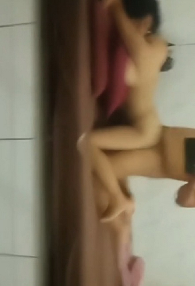 คลิปหลุดทางบ้าน โดนแฟนจับถ่ายคลิปเสียวเห็นนมใหญ่ๆ โดนเย็ดรูหีอย่างเสียว