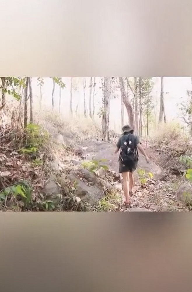 Onlyfans mintra4444 เย็ดหีที่ริมน้ำตกจับโม๊คควยจนเสียวก่อนโดนจับซอยหี