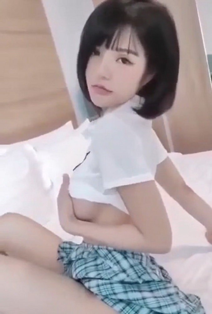 Onlyfans kaijeaw น้องไข่เจียว ดูดควยแฟน ยันไข่เอานมถูควย ควยปลอมยัดหี