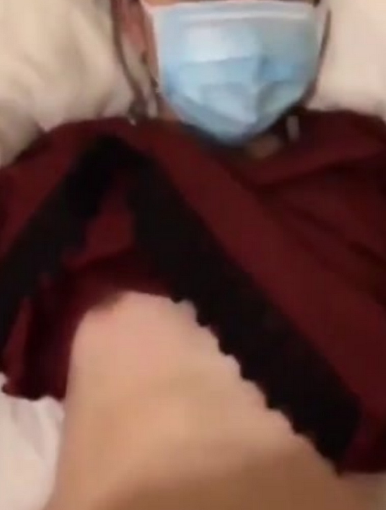 คลิปหลุด น้องเอิร์นหมอนวด หุ่นอวบน่าเย็ดรับงานนวดลูกค้า