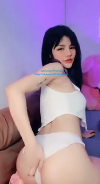 คลิปหลุดไข่เจียว ไลฟ์สดในแอพดัง IDX-81919491 โชว์ลีลาการยั่วคนดูแบบสุดเสียว แล้วต่อด้วยการโชว์แคมหีน้อยๆ เสียวจนเกือบเสร็จเลยทีเดียว